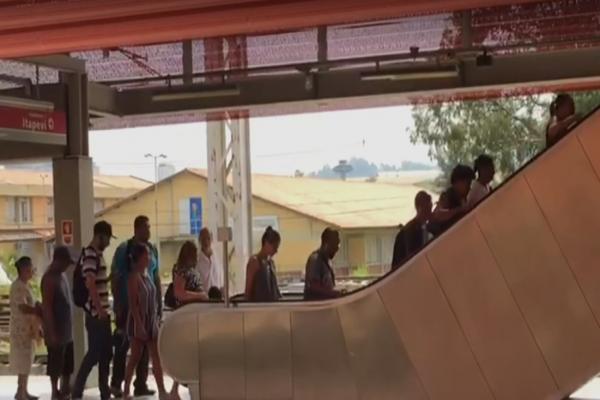 Semana termina sem escadas rolantes nas estações da CPTM