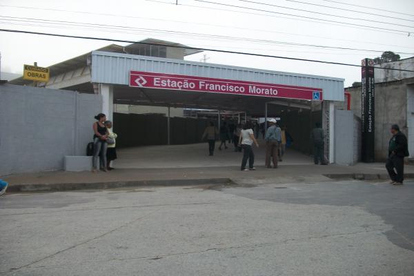 Estação improvisada da CPTM completa 7 anos na Grande SP