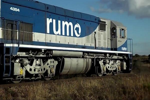 Rumo lucra R$ 229 milhões e volta ao azul