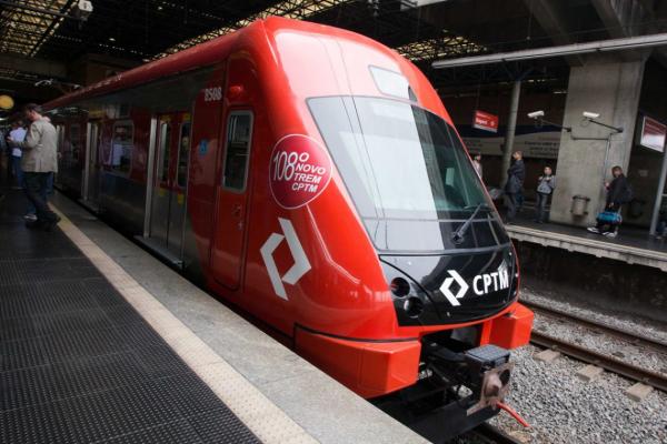 Último trem da série 8500 deixa a Linha 7-Rubi da CPTM