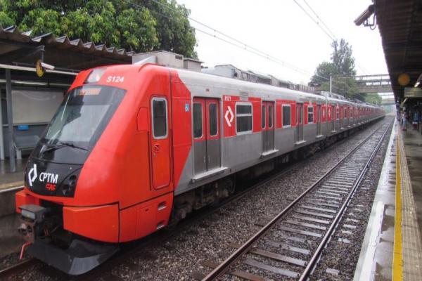 Passagem do Metrô e CPTM poderá ser paga por WhatsApp e Pix
