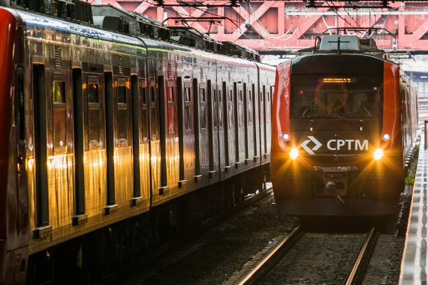 CPTM completa 27 anos e entrega novos trens à população