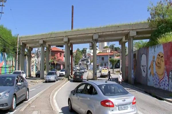 Estado de conservação de pontes da linha férrea preocupa moradores de Sorocaba