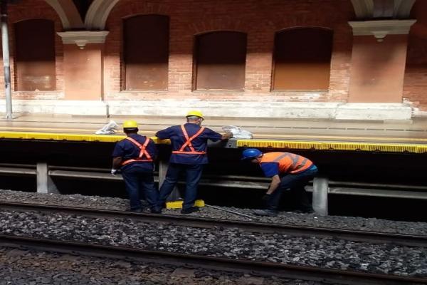 CPTM instala redutor de vão em plataformas de estações