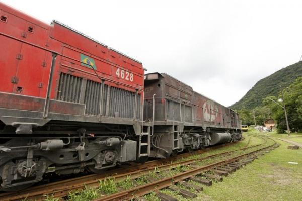 Rumo e Appa vão aumentar capacidade de transporte por ferrovia até Paranaguá
