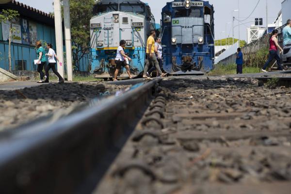 Doria retoma promessa de trens entre cidades do interior e a capital paulista