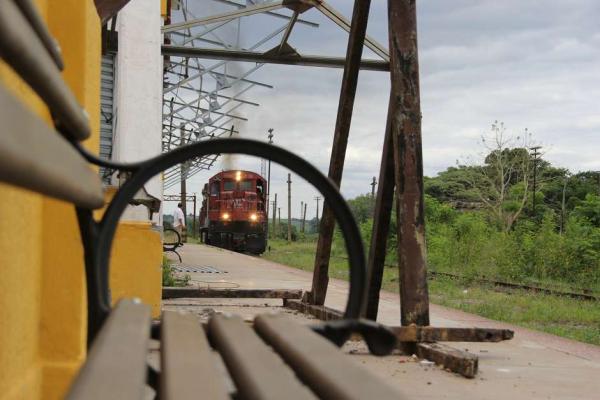 Abastecida por trem, Bauru não fica sem gasolina e diesel