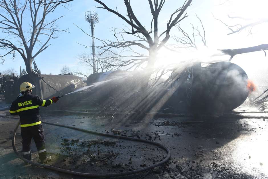 Explosão de trem com carga de gás deixa 7 mortos na Bulgária