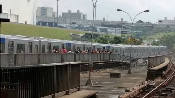 Linha 3-Vermelha volta a operar normalmente após descarrilamento