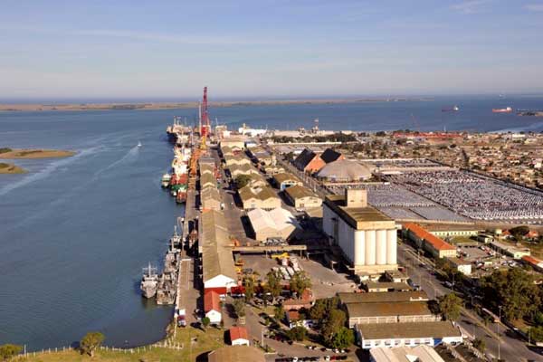 Movimentação cresce no Porto de Rio Grande 