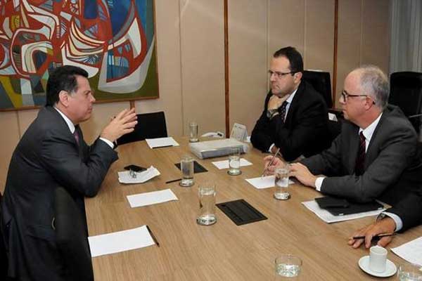 ANTT apresenta estudo de viabilidade da ferrovia Brasília/Goiânia ao governador Marconi Perillo