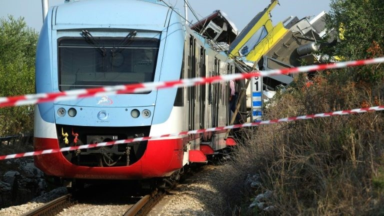 CPTM troca muro por grades no Parque Maria Helena